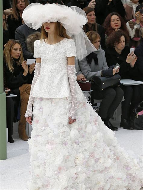 Les plus belles robes de mariée Chanel par Karl Lagerfeld